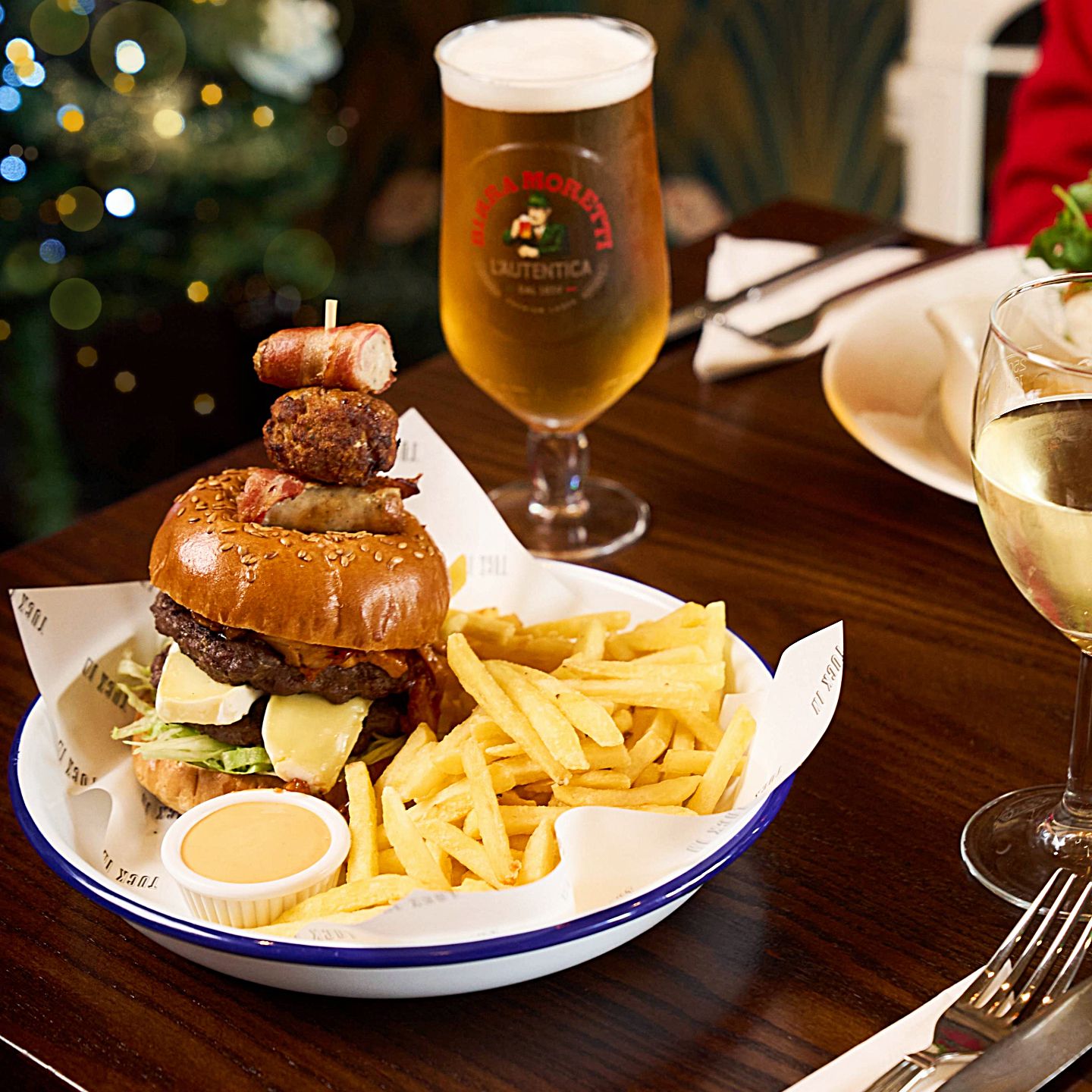 Festive Lunch & Dinner at The Plough in Queensferry